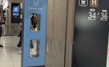 Fontaine eau gare du Nord