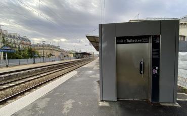 Asnières-sur-Seine - Toilettes