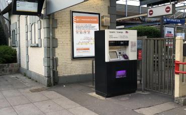 Ivry sur Seine - Borne Transilien Exteérieure