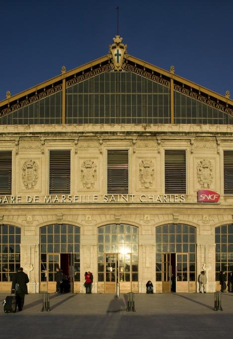 Façade de la gare de Marseille Saint-Charles